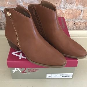 A2 by Aersoles brown “Cross Over” ankle boot